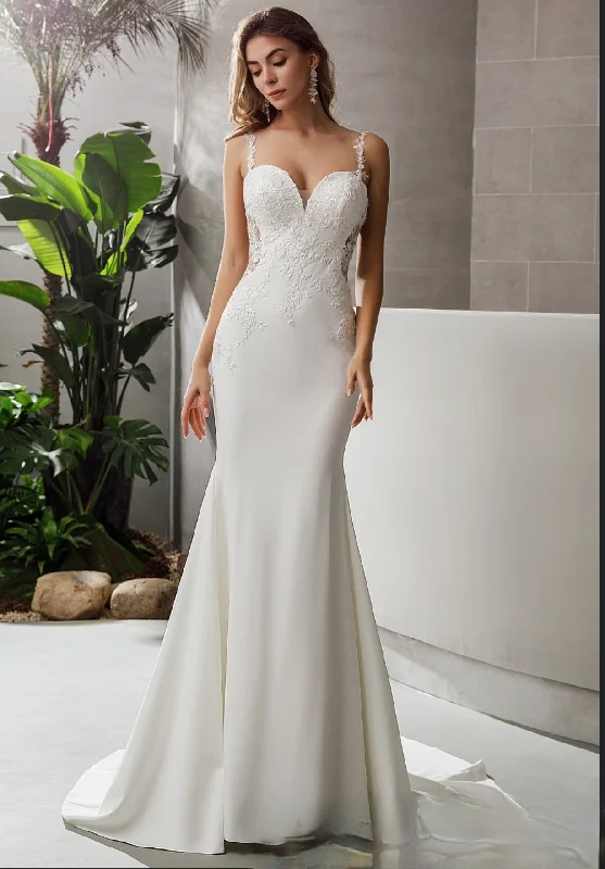 Crepe Fit and Flare Crepe Silhouette Wedding Dress With Lace Straps Off-shoulder Bridal Gown