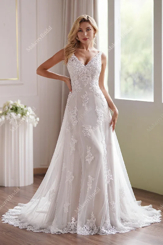 Romantic Strap V-Neck Fit & Flare Wedding Dress Lace Boho Dress